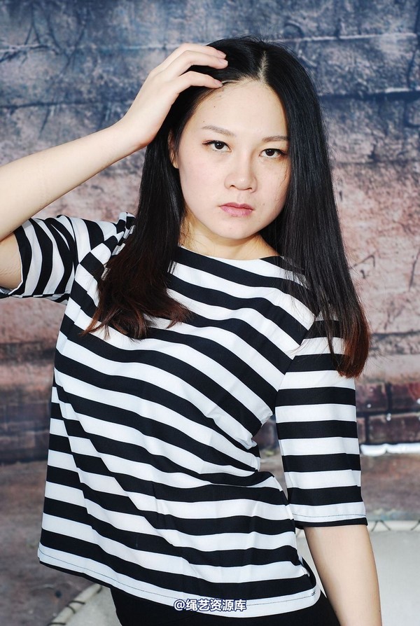 唯美之家 - 思欣红礼服 第 34 张图片