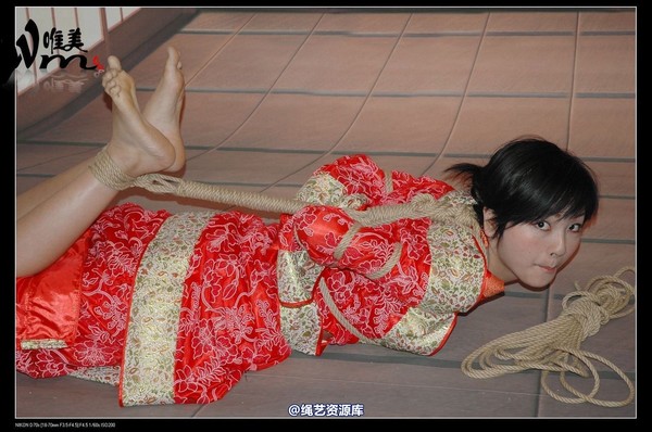 唯美之家 - 08-05-29盈盈汉服-护士装 第 145 张图片
