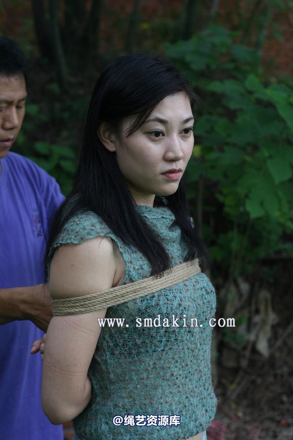 锐度主张 - 2009年第46期捆绑图（2009.9.19）模特：云若 第 33 张图片
