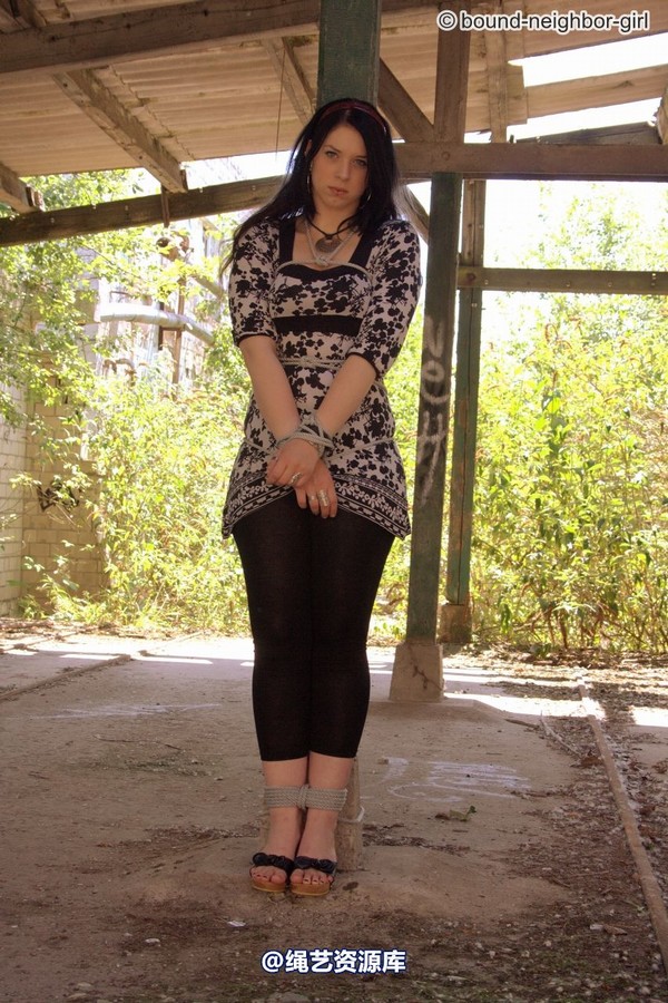 bound-neighbor-girl - Jasmin - Tied up in the ruins 1 第 19 张图片