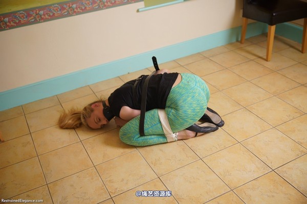 restrainedelegance - Ballet Slipper Belt Bound 第 48 张图片