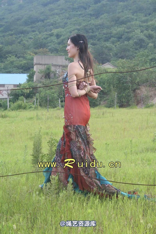 锐度主张 - 20070818第29期 宝宝草地漫舞图片 第 271 张图片