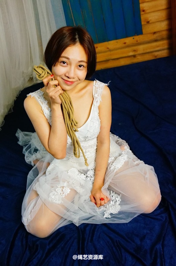 dk13美束馆 - 9.16-小仙儿白婚纱-B130P 第 43 张图片