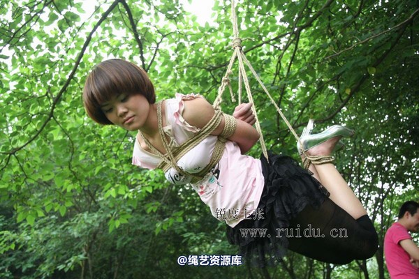 锐度主张 - 青草地模特：小爱 第 66 张图片