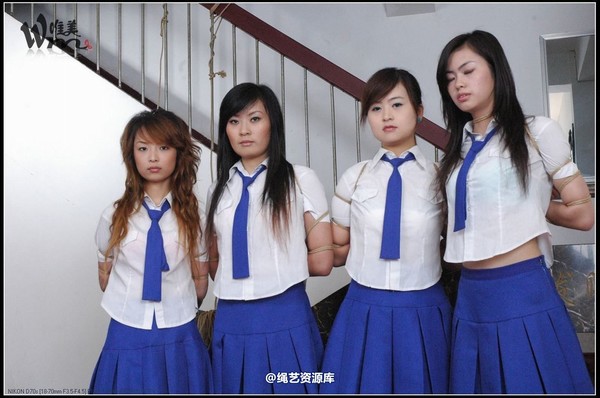 唯美之家 - 2008-09-24制服群绑 第 57 张图片