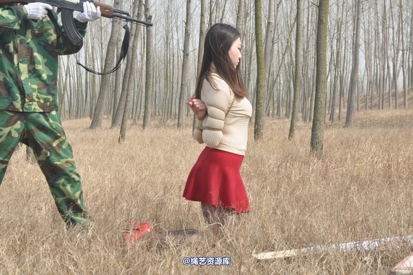 mj影视 - 车模梅晓雯 第 314 张图片
