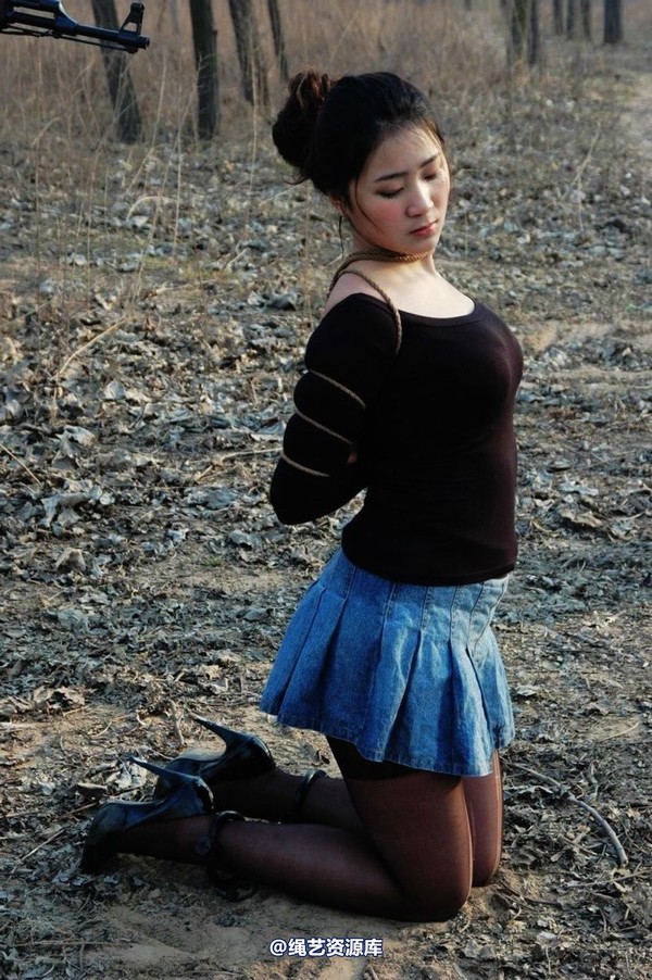 mj影视 - 2013-3-4陈沫踏青 黑丝美女最终的不归路 第 446 张图片