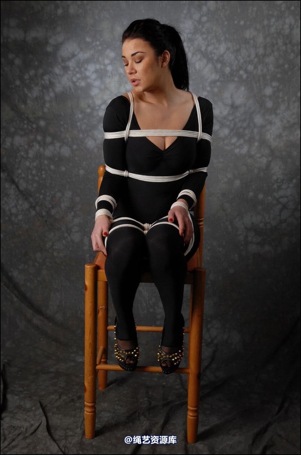 simplytied - C in Black cat 第 8 张图片