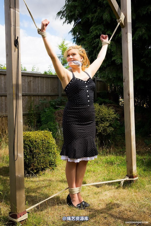 limitedaudience - 2013 bryony fuller left out to dry 第 9 张图片