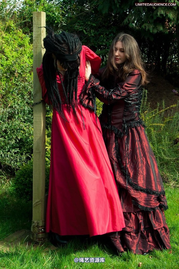 limitedaudience - 2011 catya lex eleven captive countess 2 第 28 张图片