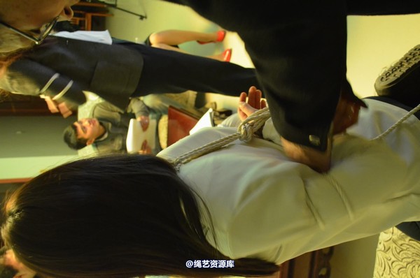 mj影视 - 一个女记者的自白2 第 216 张图片