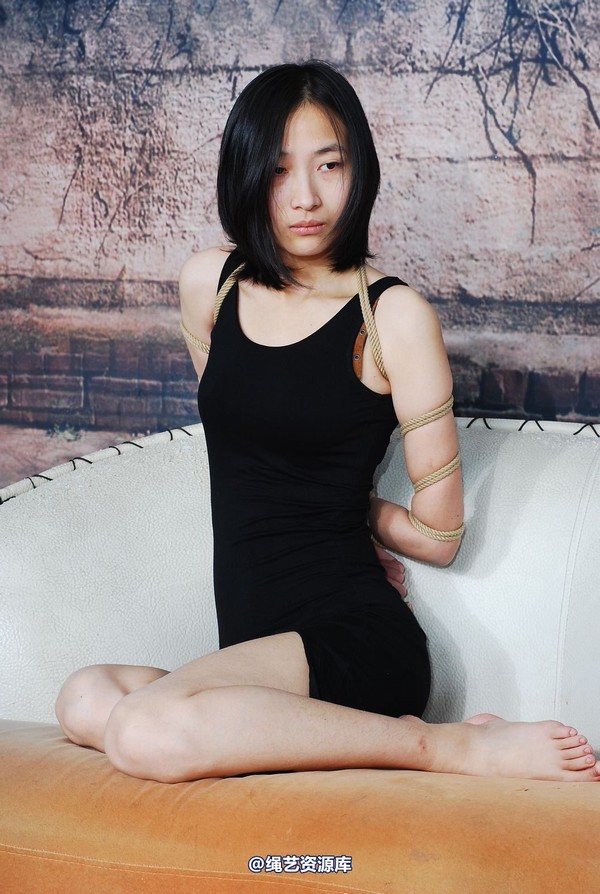 唯美之家 - 白雪试服装1 第 20 张图片