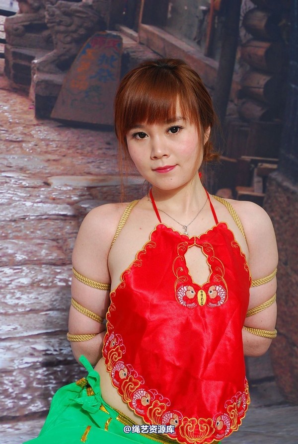 唯美之家 - 新模萌萌红肚兜 第 121 张图片