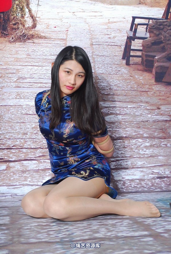 唯美之家 - 新模萧萧旗袍 第 15 张图片