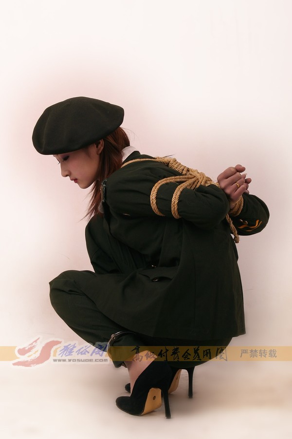 雅俗阁 - 20060407雪儿警服 第 58 张图片