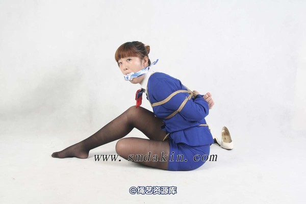 锐度主张 - 空姐服驷马捆绑堵嘴模特：嗨嗨 第 7 张图片