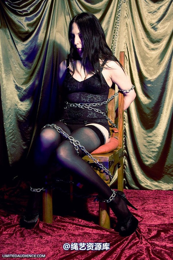 limitedaudience - 2009 elyssia chained vamp 第 9 张图片