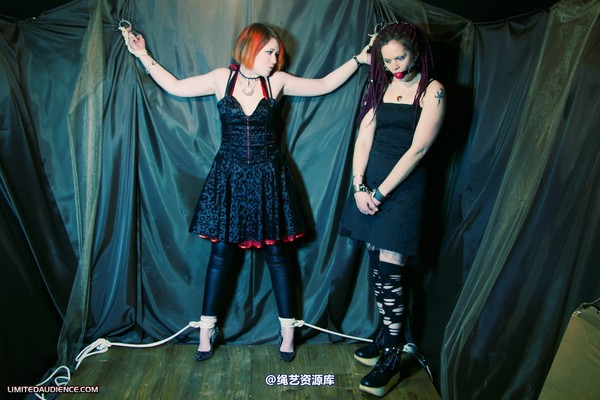 limitedaudience - 2011 beckykat six tied and chained 第 23 张图片