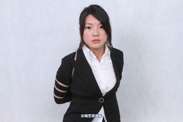 胜景山庄 - 234-莉莉职业装 第 44 张图片