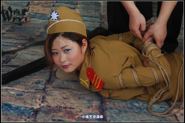 唯美之家 - 08-05-07新模特二 第 141 张图片