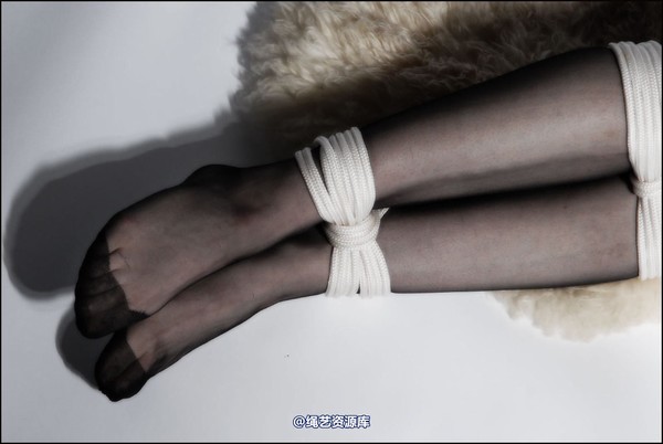 simplytied - 50s Girdle shoot 第 13 张图片