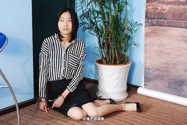 唯美之家 - 白雪试服装12 第 64 张图片