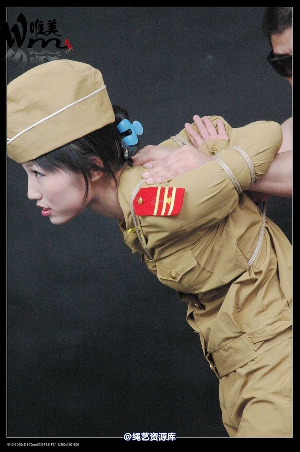 唯美之家 - 2008-08-06水柔军装 第 190 张图片