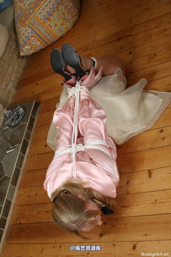 bondagebob - Missey Girly tied tight 第 108 张图片