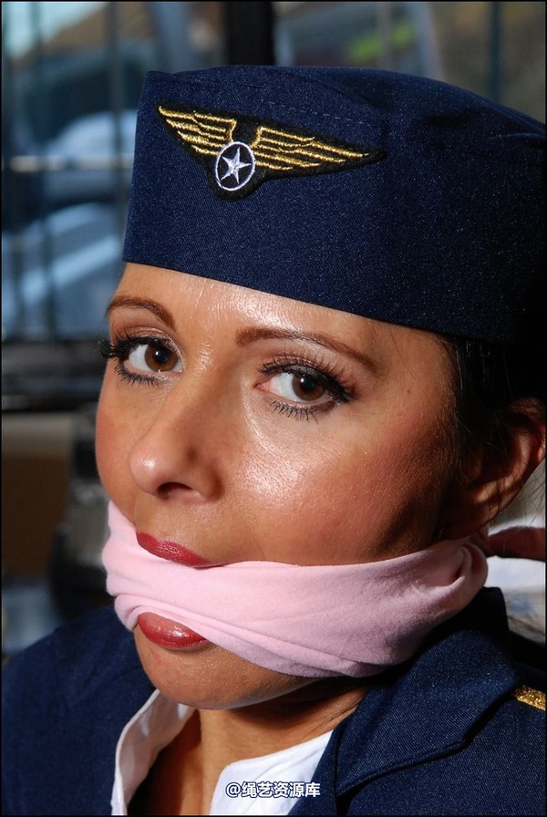 simplytied - Air hostess at home 第 34 张图片