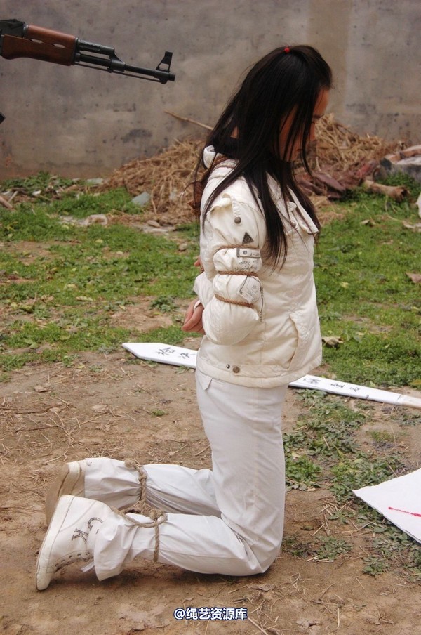 mj影视 - 安娜刑场2013-04-13 第 129 张图片