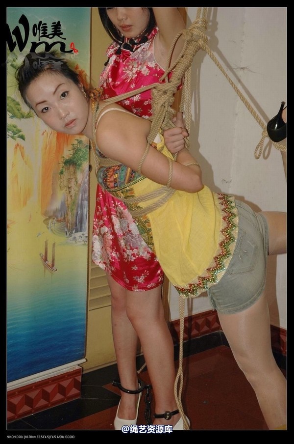 唯美之家 - 2009-6-12美女KB秀之姐妹旗袍 第 8 张图片