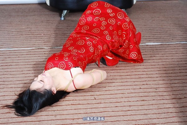 唯美之家 - 新模傲蕾红礼服 第 144 张图片