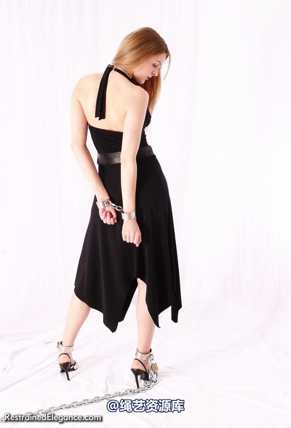 restrainedelegance - Little black dress, cold steel shackles (part one) 第 29 张图片