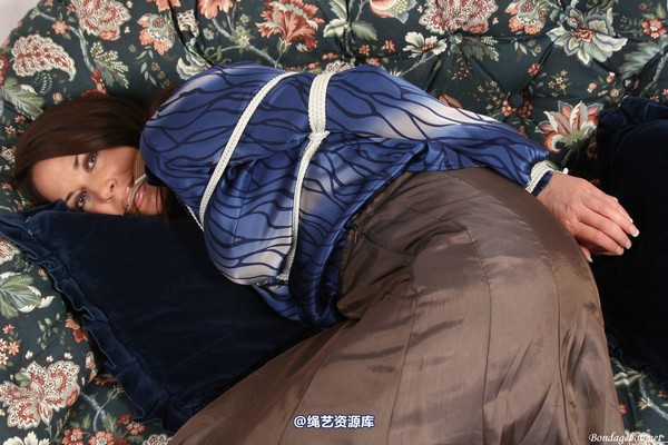 bondagebob - Olivia Skirted 第 62 张图片