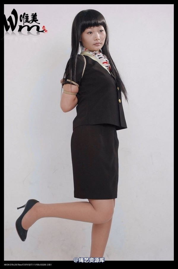 唯美之家 - 2009-6-15小双空姐服 第 31 张图片