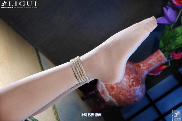 丽柜美束 - 2013-03-15 Model 美美 第 52 张图片