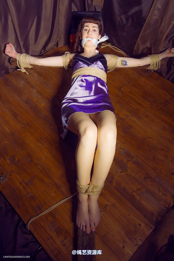 limitedaudience - 2014 fay on a cross 2 第 21 张图片