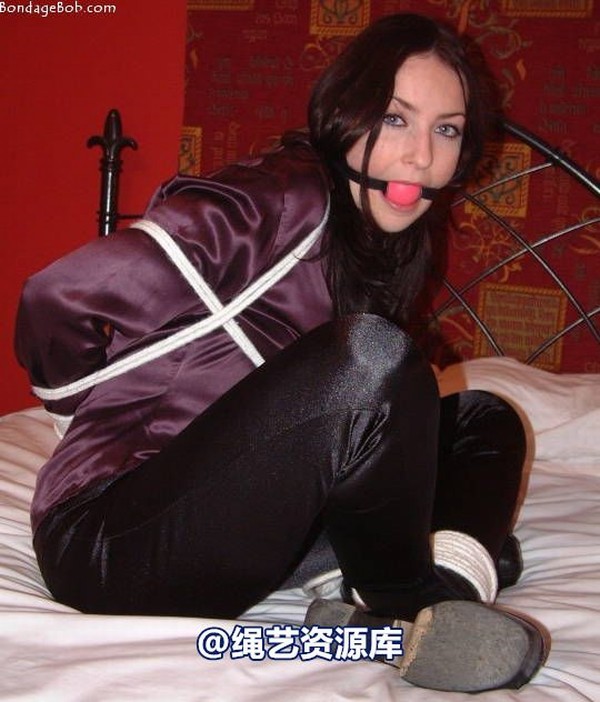 bondagebob - Jessica Keep them crossed 第 7 张图片