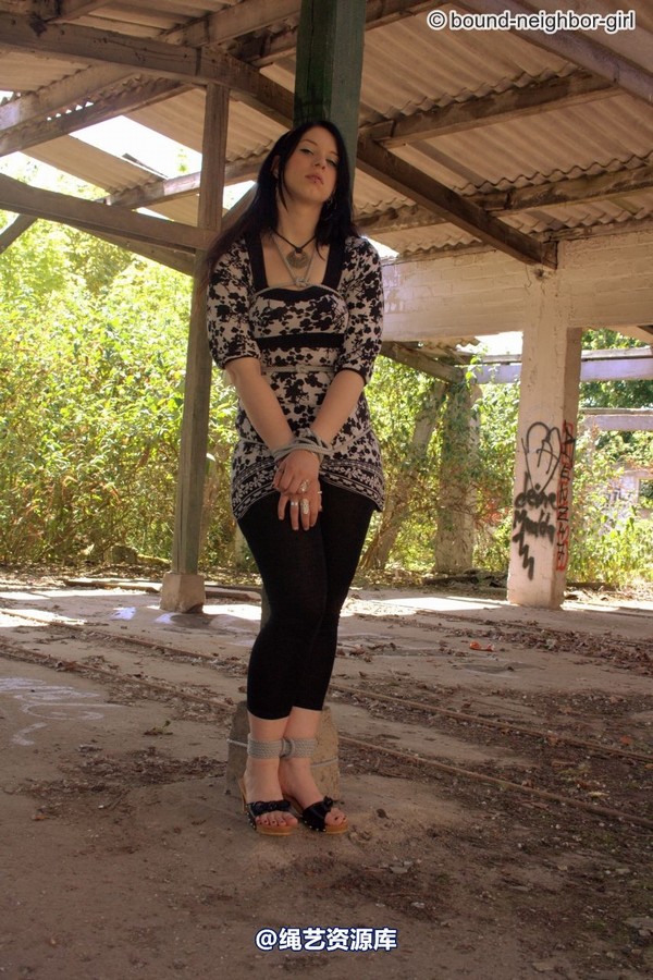 bound-neighbor-girl - Jasmin - Tied up in the ruins 1 第 29 张图片