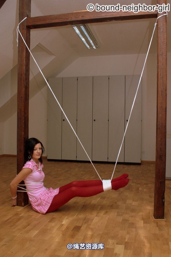 bound-neighbor-girl - Melina in bondage games in the office part 1 第 26 张图片