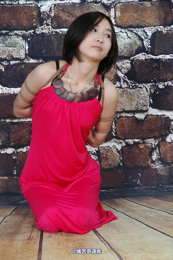 唯美之家 - 白雪红裙 第 75 张图片
