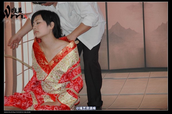 唯美之家 - 08-05-29盈盈汉服-护士装 第 180 张图片