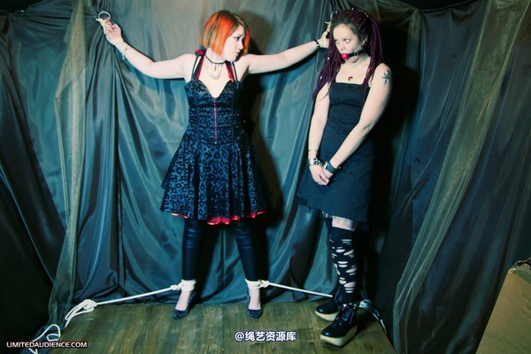 limitedaudience - 2011 beckykat six tied and chained 第 24 张图片