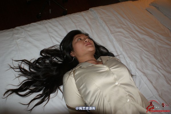 红豆的天空 - 红豆2010 衬衫短裙 第 6 张图片