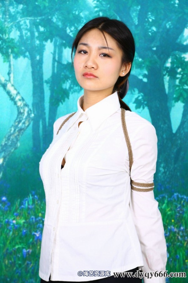典雅倩影 - 509-押解女白领哓哓 第 7 张图片
