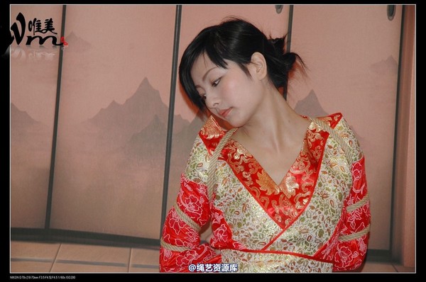 唯美之家 - 08-05-29盈盈汉服-护士装 第 29 张图片