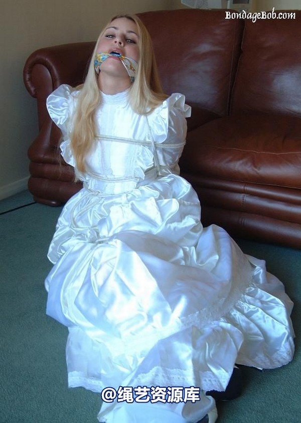 bondagebob - Linda Murray The wedding day 1 第 9 张图片