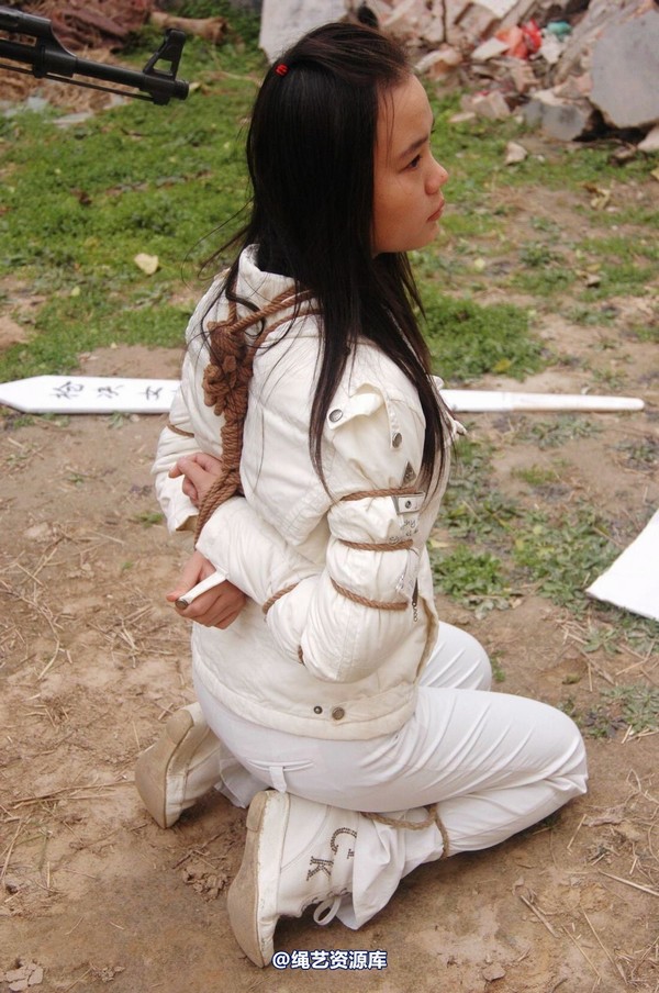 mj影视 - 安娜刑场2013-04-13 第 153 张图片