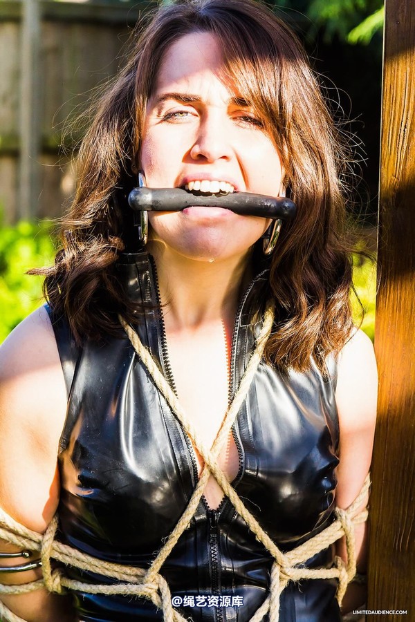 limitedaudience - 2014 freya roped in latex 第 26 张图片