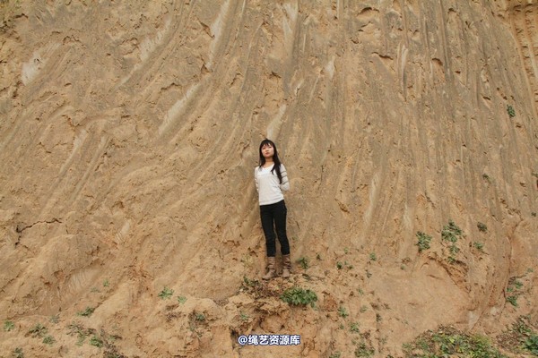 胜景山庄 - 115-野外山壁留影 第 35 张图片